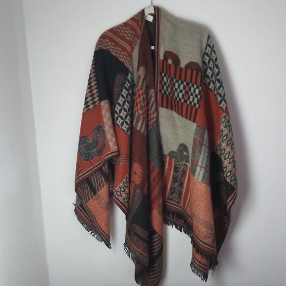 Comfyluxe Abstract Boho Poncho Shawl Brick Red Taupe Black One Size EUC - Picture 1 of 6